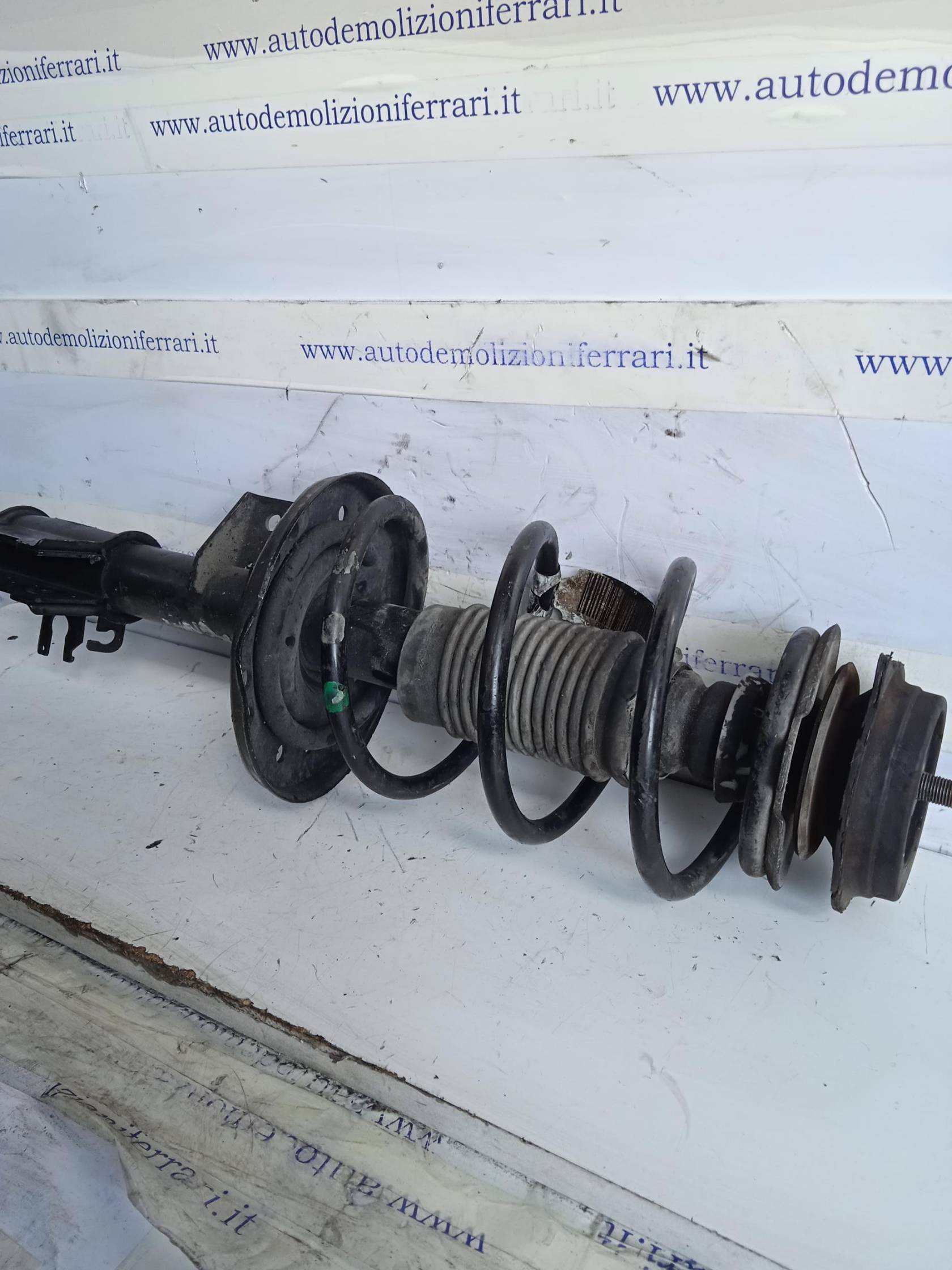 Ammortizzatore ant. dx.